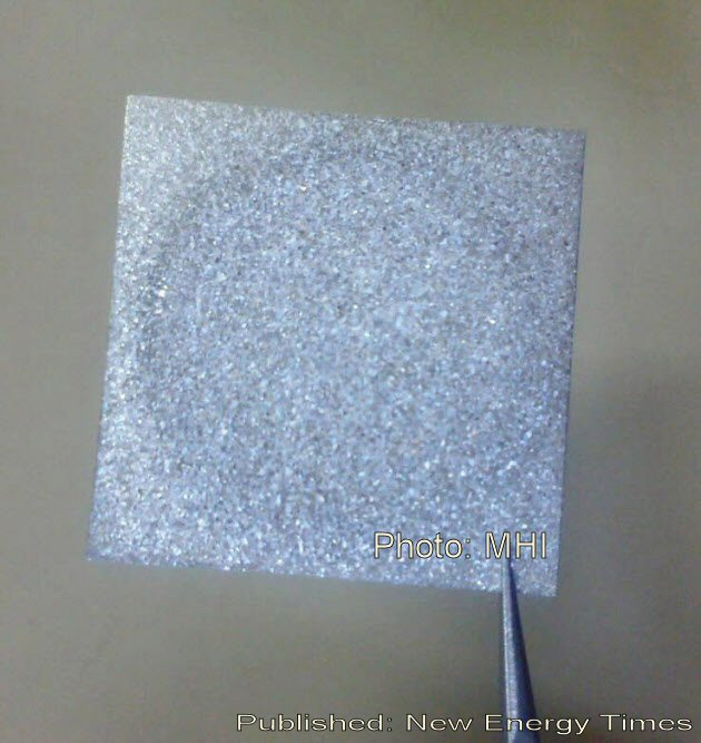 Thin film of multilayer metal substrate that Mitsubishi Heavy Industries, Ltd. has developed. 