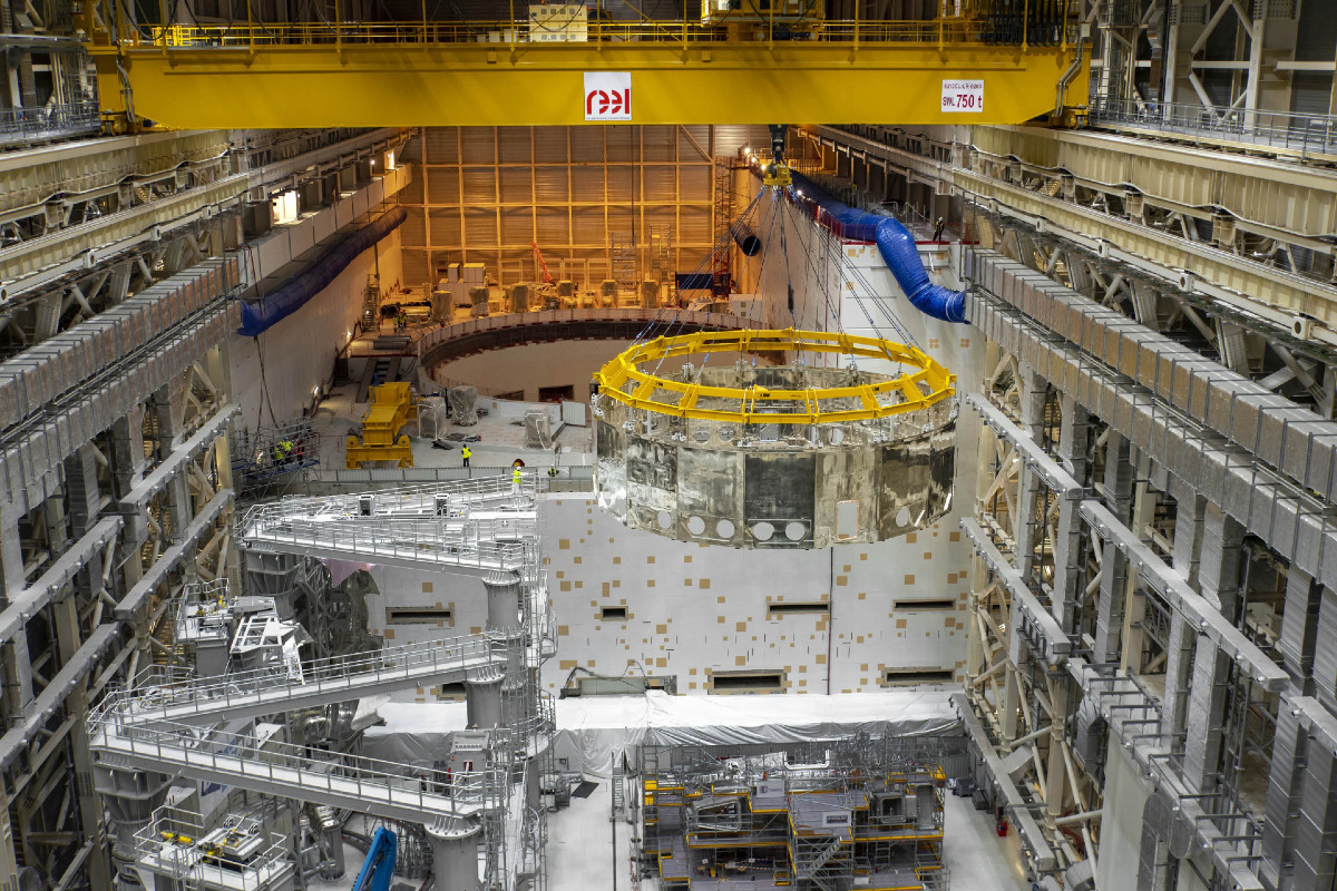 The first element of the cryostat heat shield transferred to the tokamak pit on January 14, 2021 © ITER organization